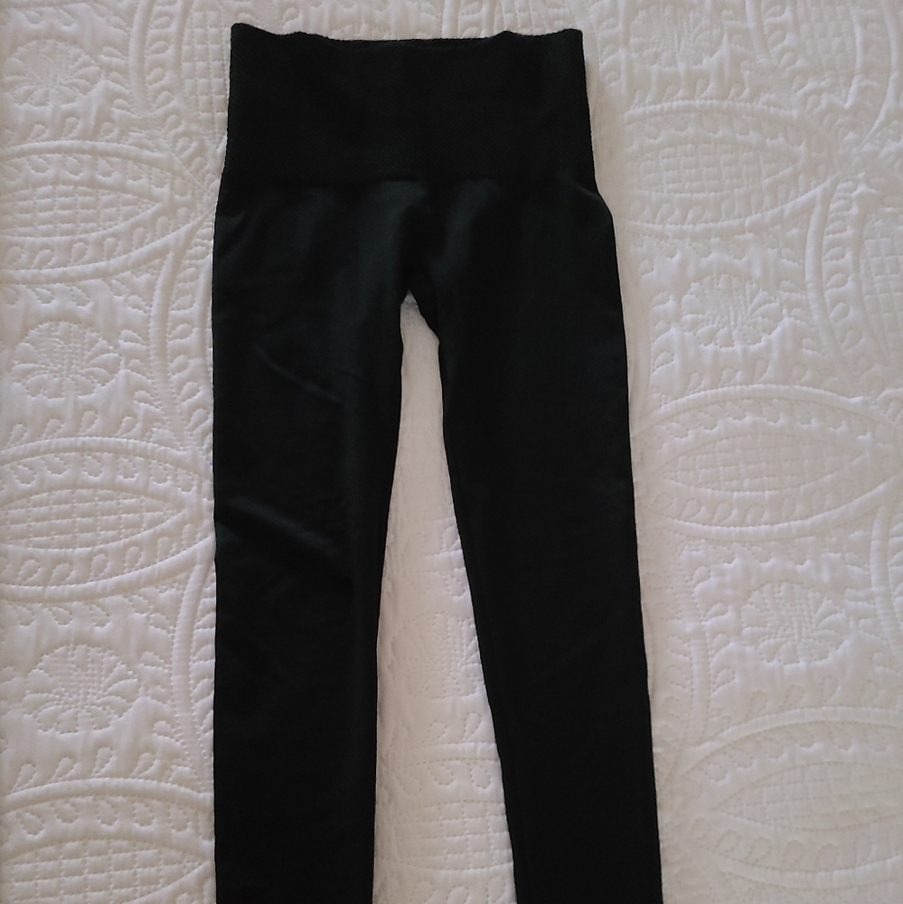 Black leggings